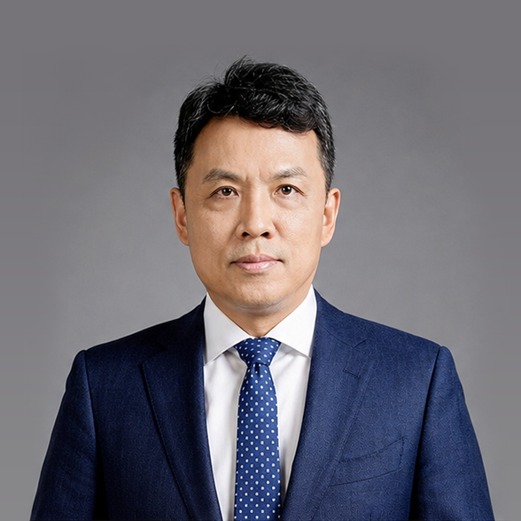 田华