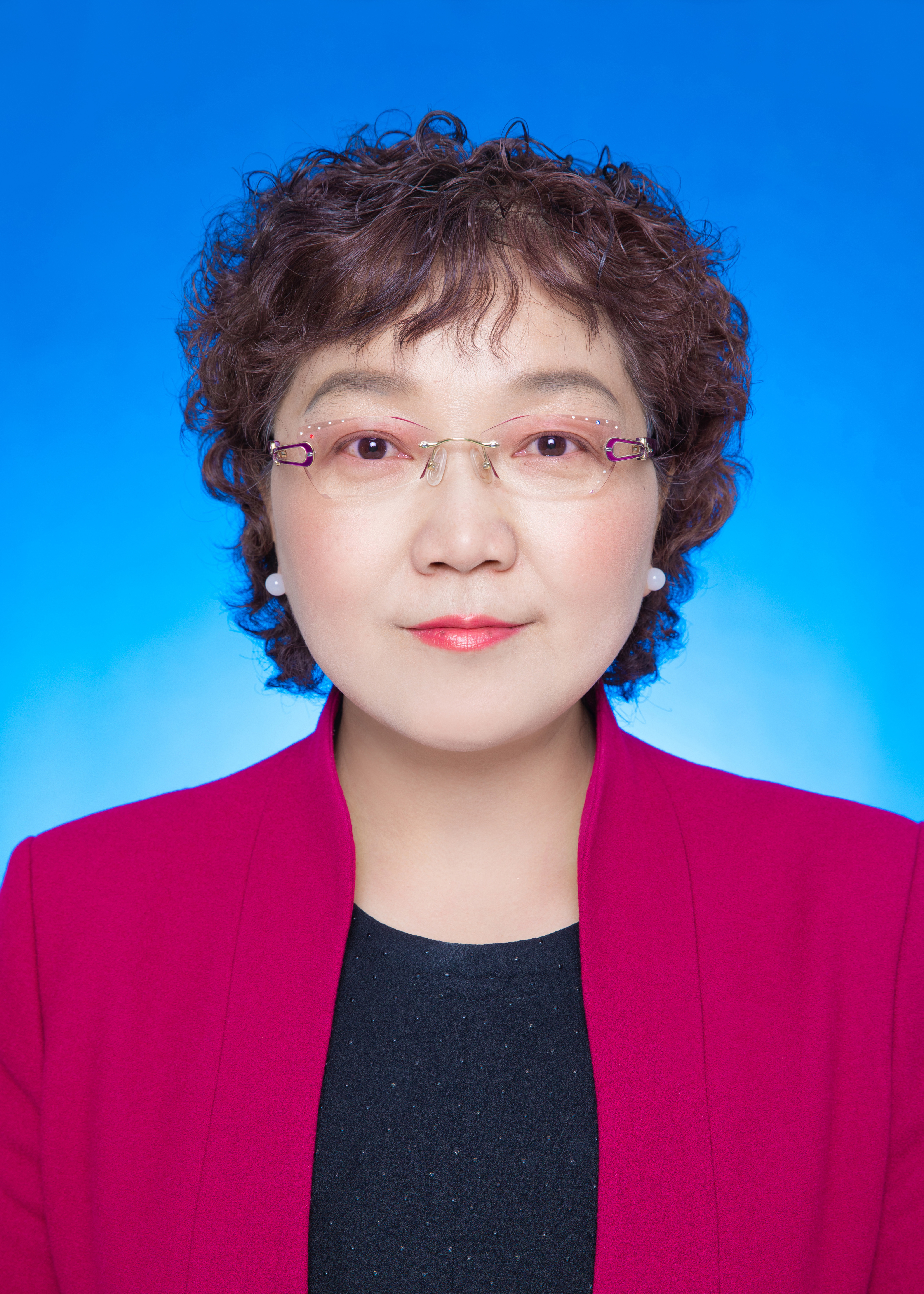 杨新玲